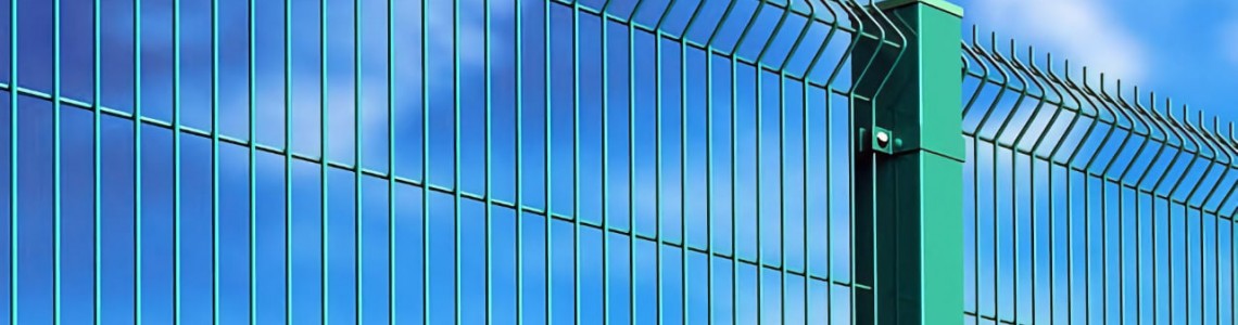 Секційні металеві паркани: переваги та особливості вибору