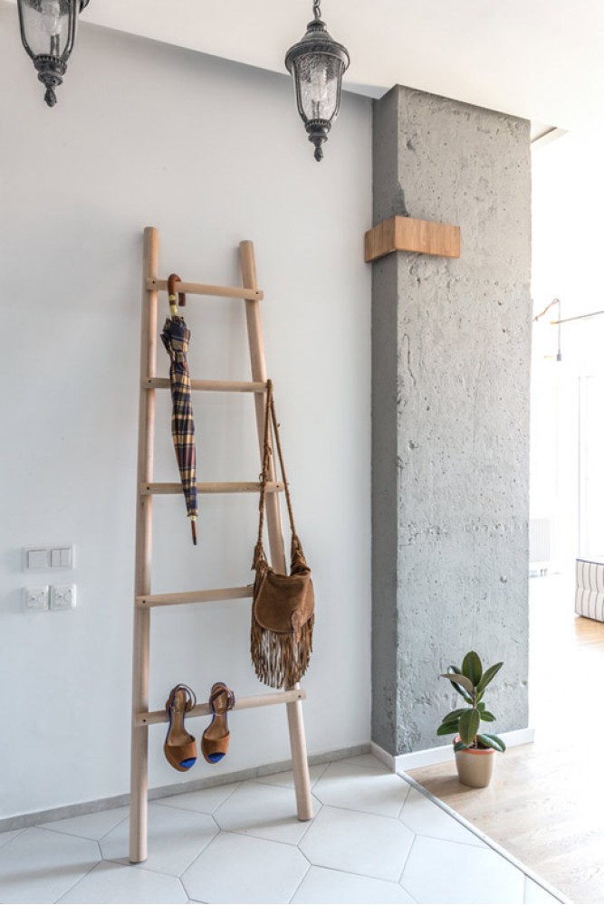 Декоративні сходи — Дизайн 1-кімнатної квартири Studio Open Space, ЖК Комфорт Таун, 40 м.кв — дизайнер Сазонова Іра