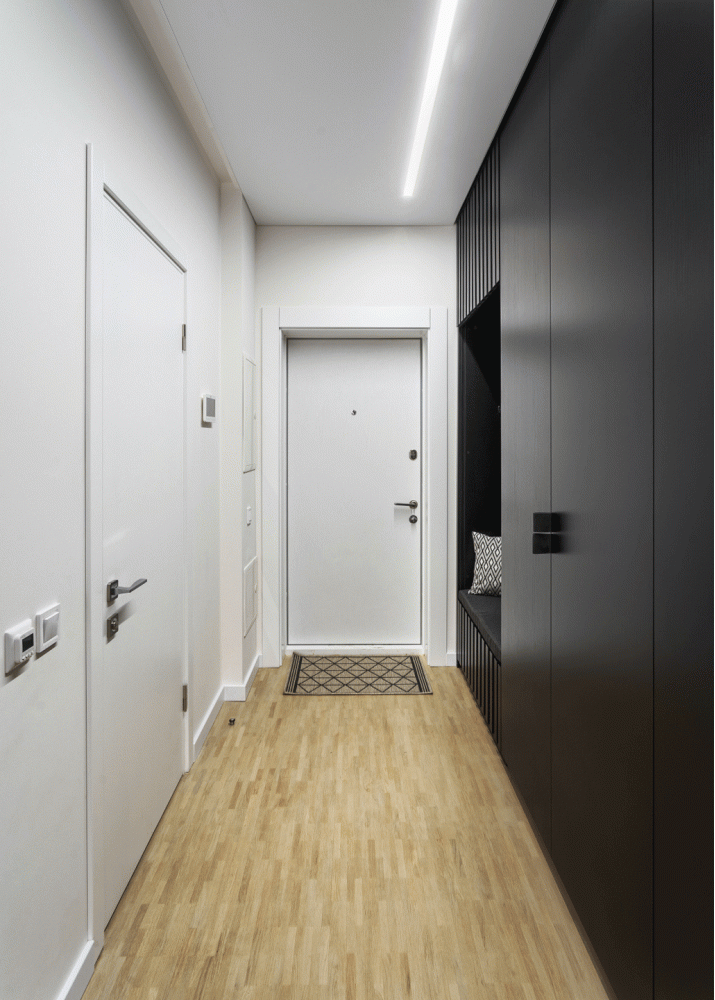 Коридор в дизайн-проекте квартиры  ЖК Комфорт Таун, 41 м.кв.— дизайнер Ирина Сазонова 
