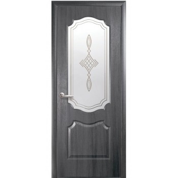 Серые деревянные двери ФОРТИС Вензель (Сатиновое стекло рисунок P1)