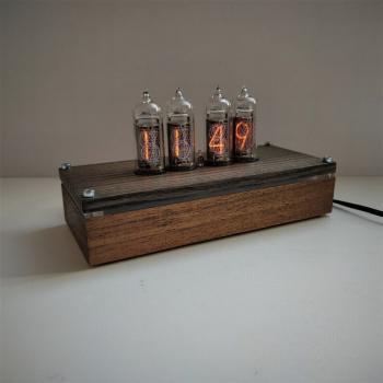 Годинники Nixie лампові горіх