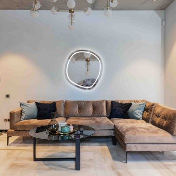 Зеркало неправильной формы Miro One LED 700х700