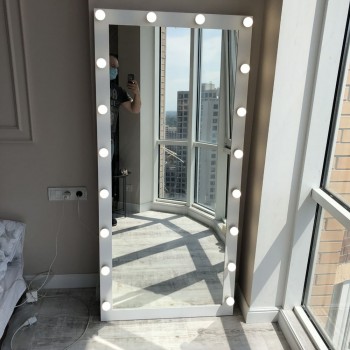 Зеркало для визажиста Диана