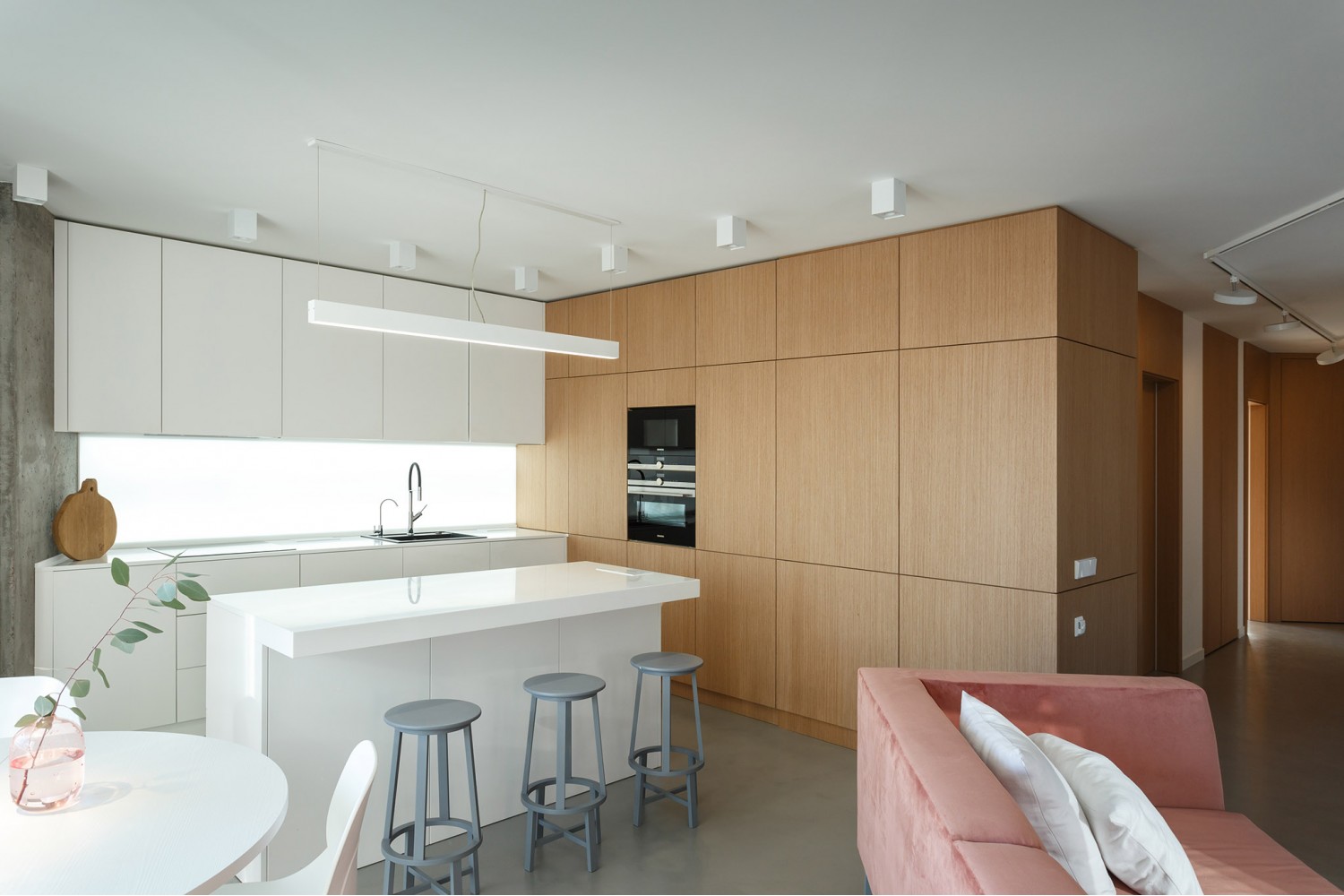Кухня в дизайн-проекте 3-комнатной квартиры Miracle Morning — 92м.кв. — Svoya