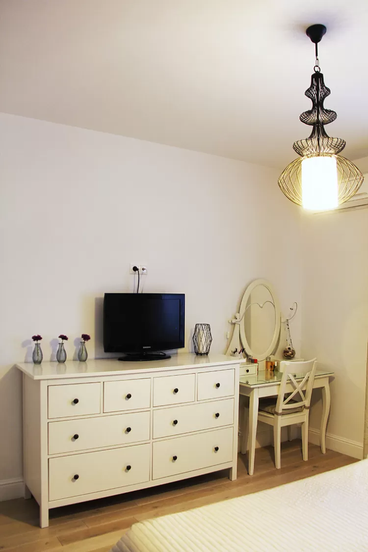 Дизайн інтер'єру спальні у скандинавському стилі – фото інтер'єру № 1542