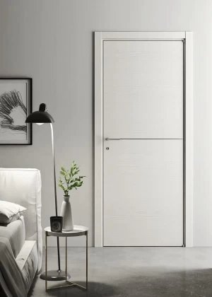 Спальня в минималистичном стиле с белой дверью, настольной лампой, столиком с вазой и растением