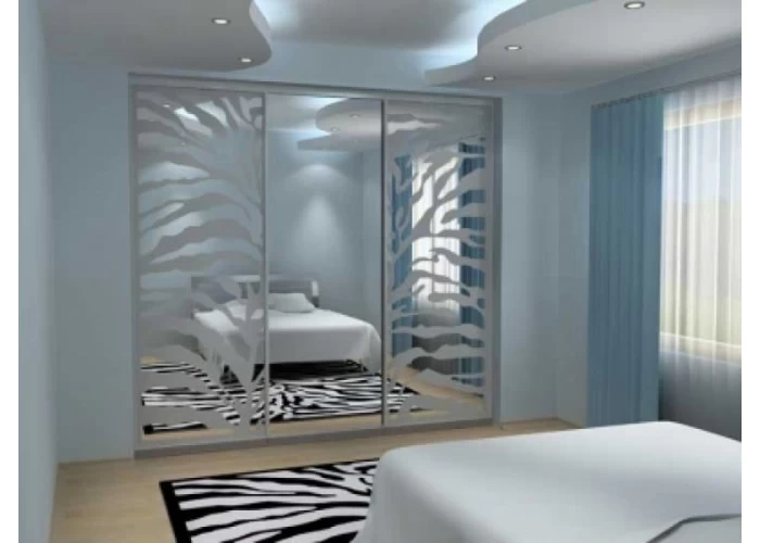  Шафа-купе із дзеркальними дверима на замовлення 10  1 — замовити в PORTES.UA