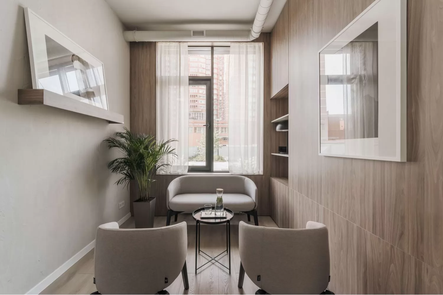 Therapist room