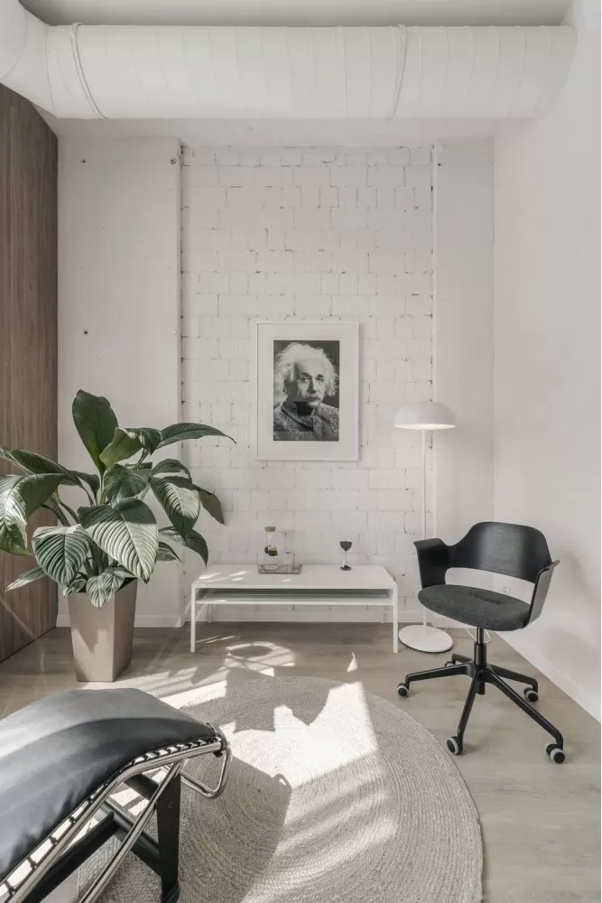 Therapist room 
