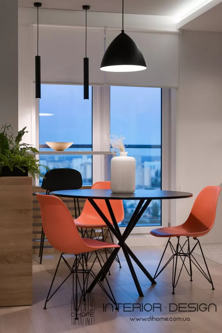 Їдальня з панорамними вікнами – чудове фото ідеї для ремонту № 2161