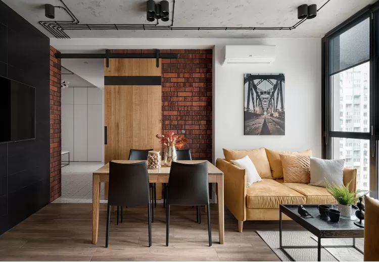 Фотографія: Розсувні двері в дизайн-проекті квартири в стилі Лофт - URBAN LIGHT: квартира в стилі Лофт, 65 м2 - 2196