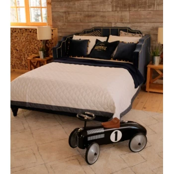 Ліжко Олівер