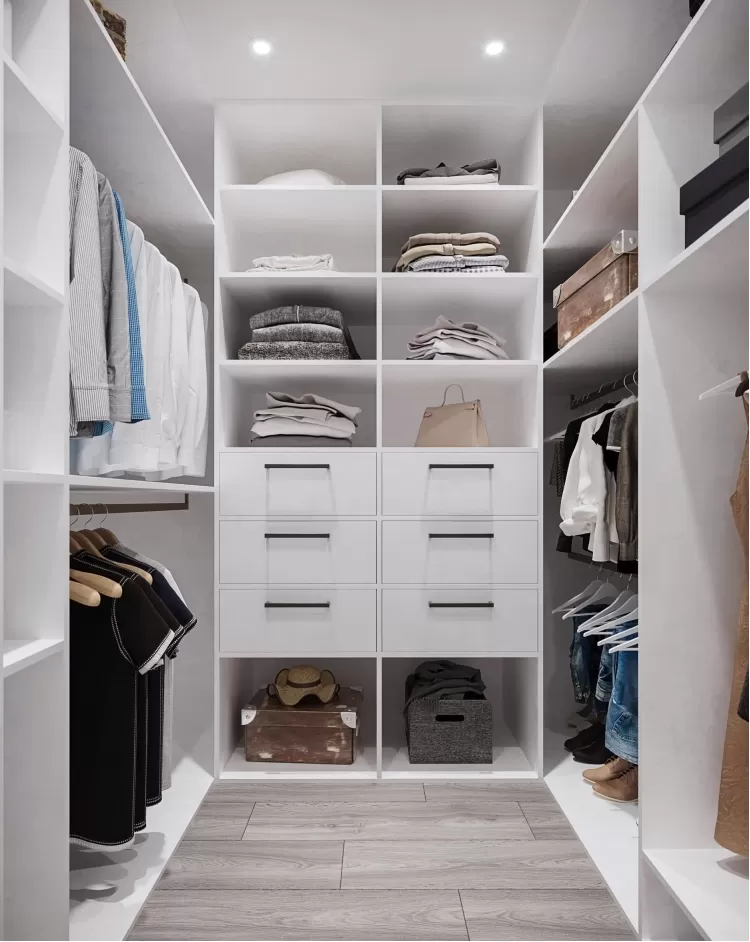 Гардероб — Дизайн-проект 3-кімнатної квартири в ЖК Статус Груп, 106 м.кв — студія дизайну Inerior12