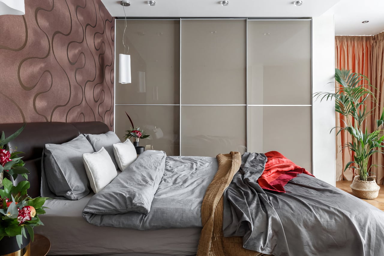 Шкаф-купе в спальню: организация пространства и стильное решение