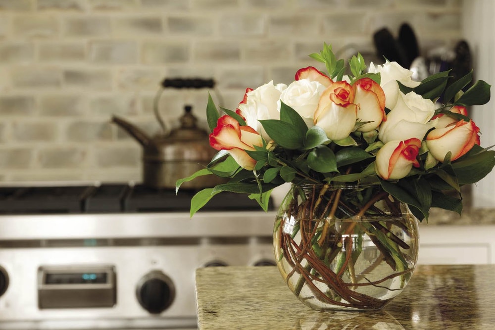 Тюльпан: простой цветок или изысканный декор?