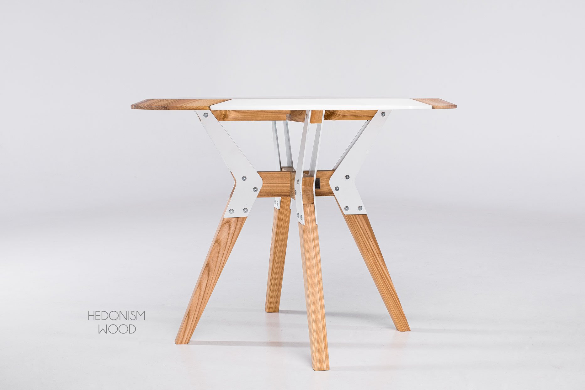 Обеденный стол — мод. HW011