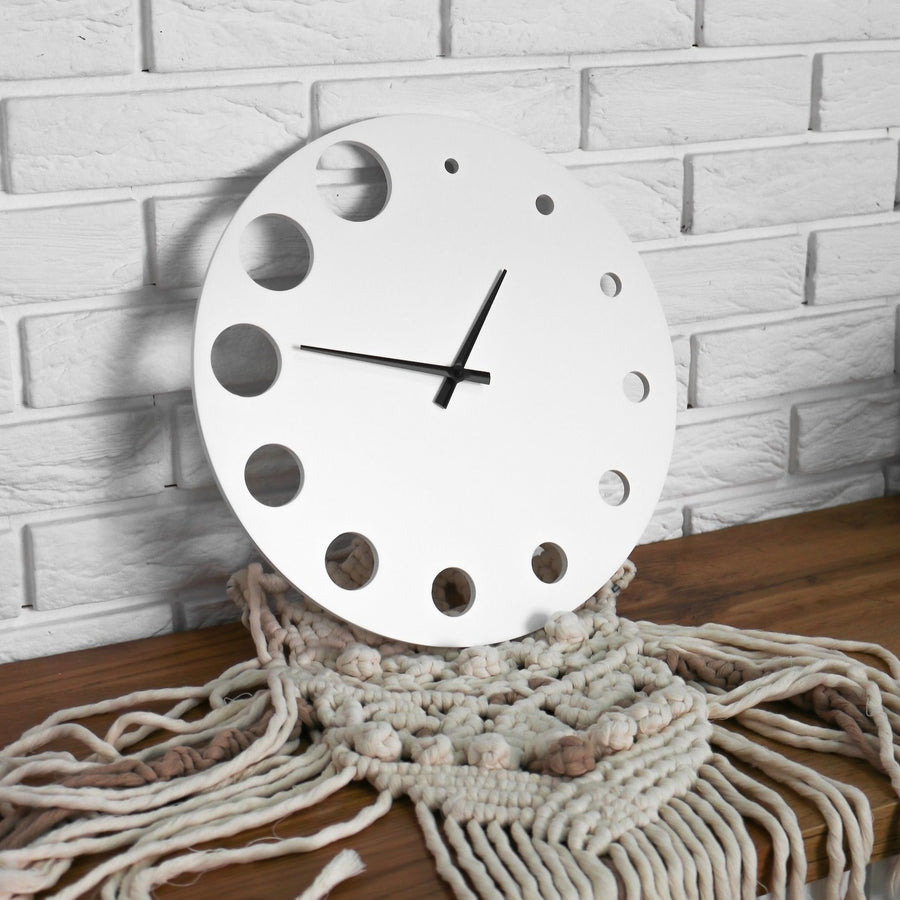 Білий настінний годинник Moku Point (38 x 38 см)